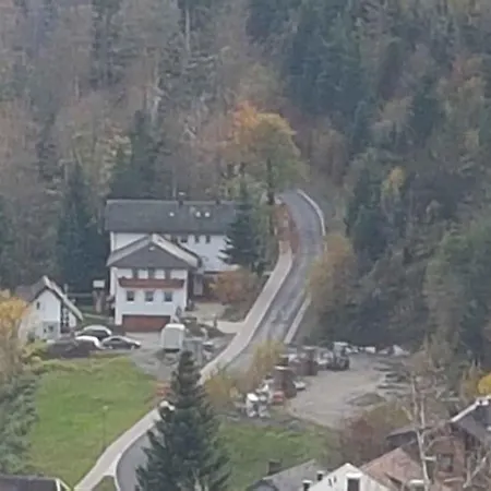 Lägenhet 3 *